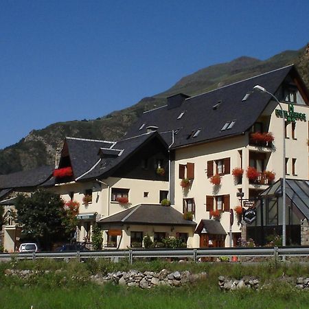 Hotel Edelweiss Arties Bagian luar foto