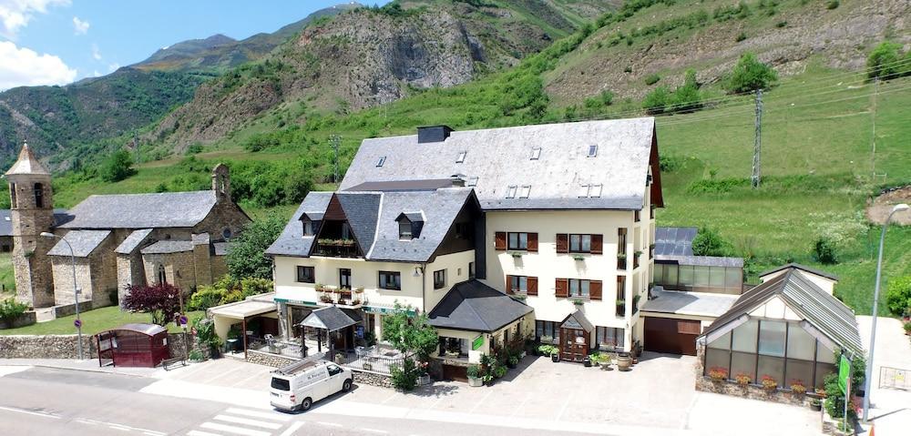 Hotel Edelweiss Arties Bagian luar foto