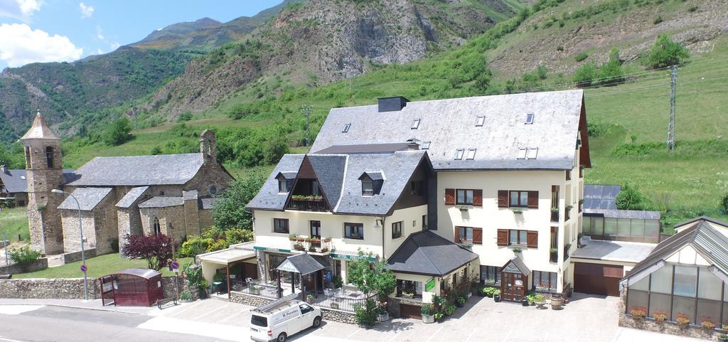 Hotel Edelweiss Arties Bagian luar foto