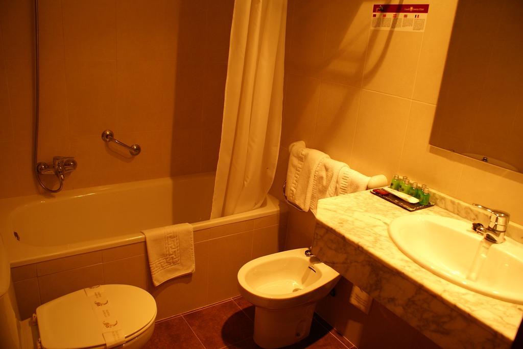 Hotel Edelweiss Arties Ruang foto